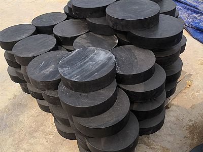 腾冲市板式橡胶支座由若干层橡胶片与薄钢板经加压硫化